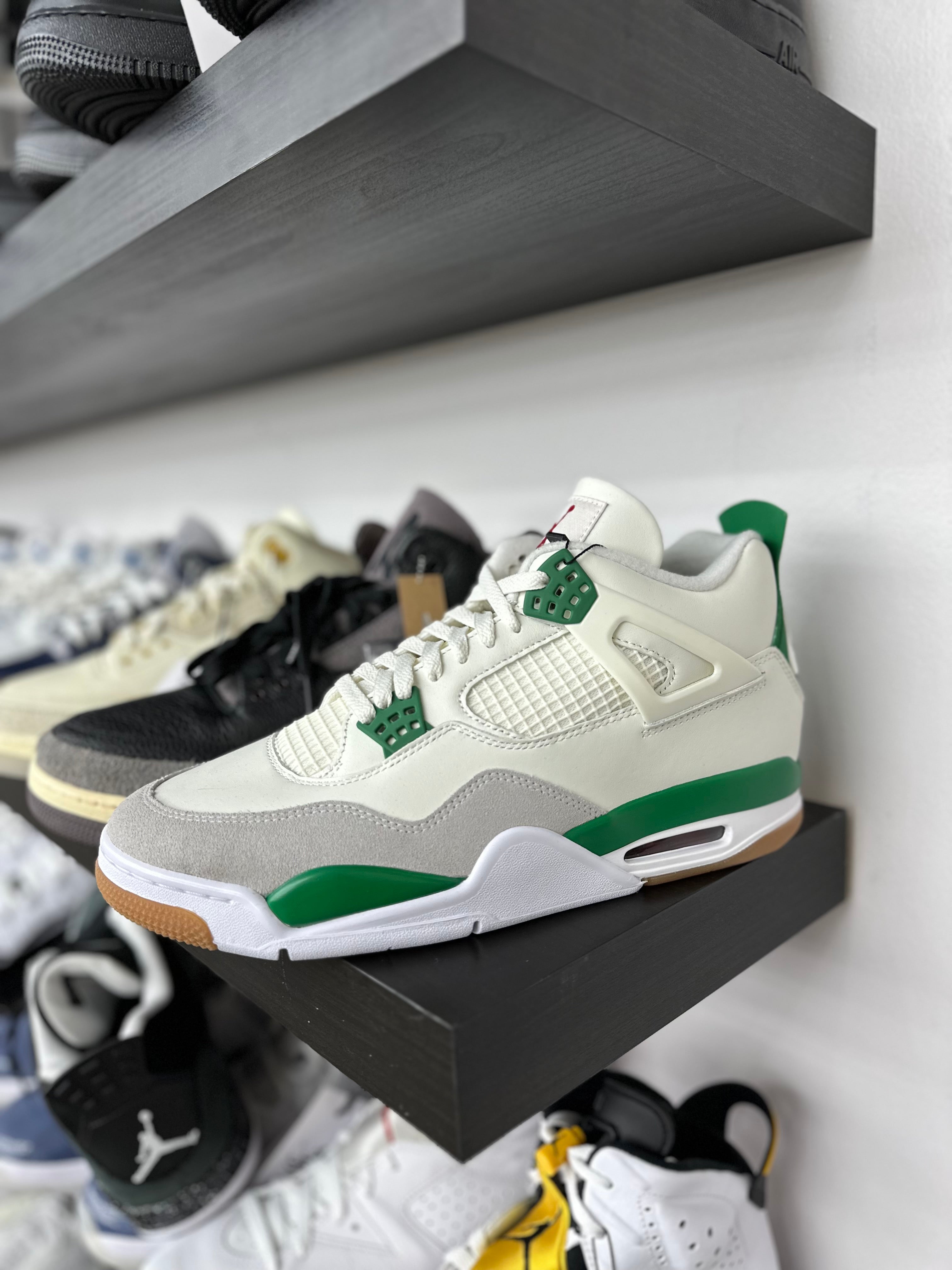 Jordan 4 SB Green
